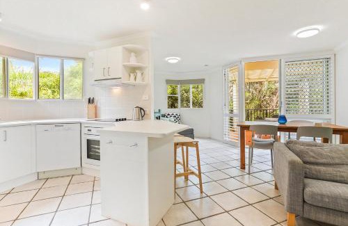 Sunshine Beach Apartment | Seaside apartment minutes from Sunshine Beach