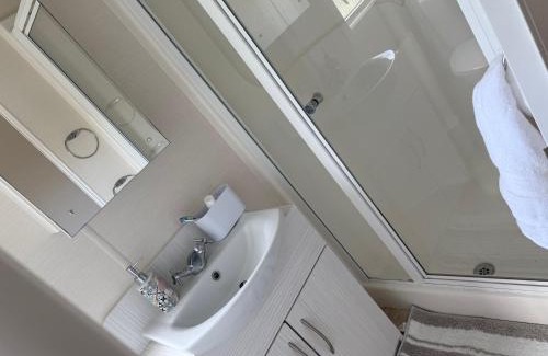 Kilkeel House | Seaside Escape Modern Mobile Home Stay