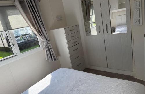 Kilkeel House | Seaside Escape Modern Mobile Home Stay