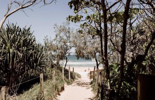 Mount Coolum House | Seaside Escape on 'Tanah'