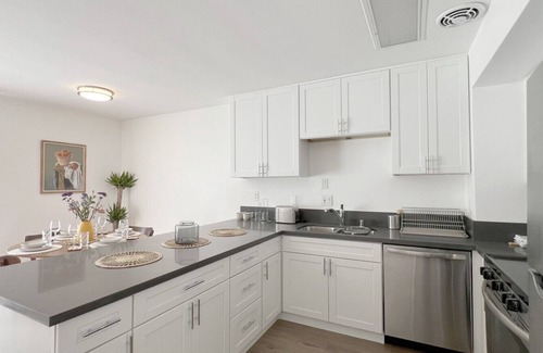 North of Montana Apartment | Seaside Escape Steps from Santa Monica Beach