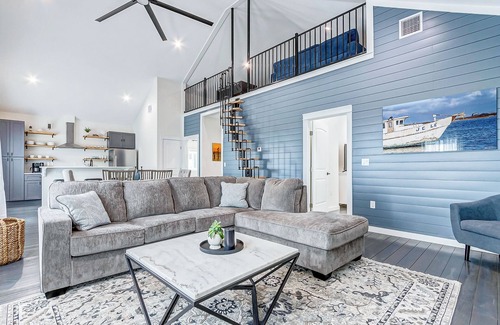 Port Bolivar House | Seaside Escapes - a 3 bedroom with a loft, 3 bath, and sleeps 10.