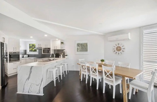 Sunshine Coast House | Seaside Home- Direct beach access & pet friendly
