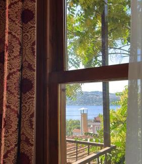 Kurucesme Bed & Breakfast | Seaside hotel