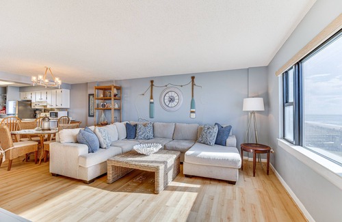 Indian Beach Condo | Seaside Indian Beach Getaway w/Balcony + Views!