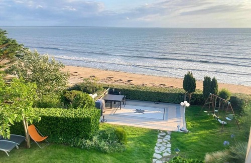 Saint-Jean-le-Thomas Villa | Seaside Manava Villa Mont Saint Michel Bay With Swimming Pool