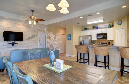 Sand Point House | Seaside Paradise – Upstairs Unit 3BR/2BA – Great deck! Close to beach and pool.