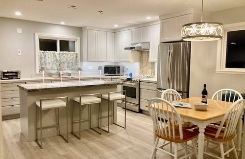 El Granada House | Seaside Retreat near Surfers Beach NEWLY REMODELED
