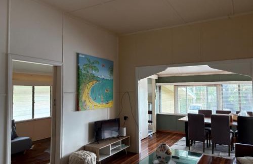 Cannonvale House | Seaside Sea Shanty