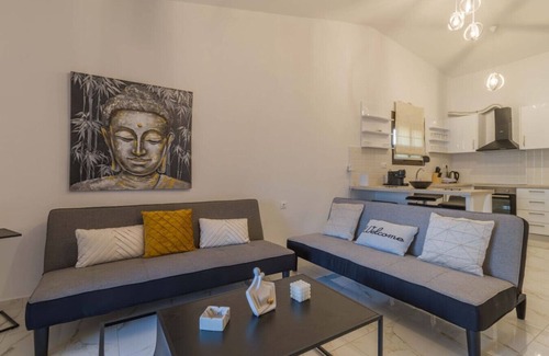 Kato Almiri Apartment | Seaside Serenity Suite in Loutra