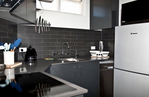 Maroubra Apartment | Seaside Serenity Stunning Beach Views in Maroubra