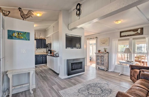 Matunuck House | Seaside SK Getaway Steps to Matunuck Beach!