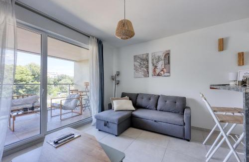 Saint-Laurent-du-Var Apartment | Seaside View 406