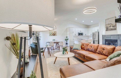 Aurora Condo | Seasonal Pool, Balcony: Quiet & Cozy Aurora Condo!