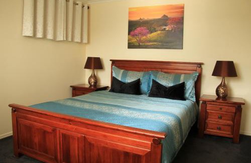 Maleny Bed & Breakfast | "Seasons of Maleny B&B"