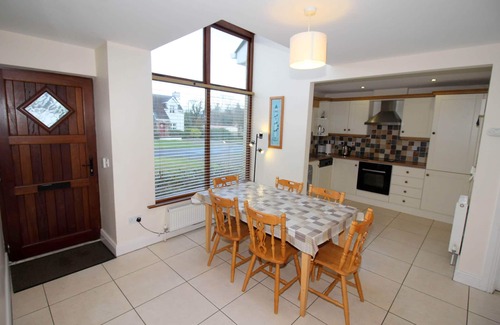 Rathmullan Cottage | Seaspray beach house