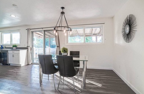 SeaTac House | Seatac 2 BR Upper Unit 5 min to Airport