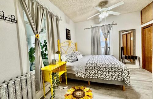 Rainier Valley House | Seattle Home with 2 bedrooms a King bed Queen bed and an Extra Sofa Bed Located 10 minutes from SeaTac Airport and 20 minutes from Downtown