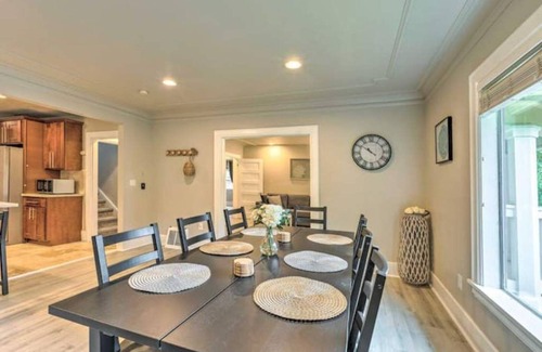 Victory Heights House | Seattle Oasis with a modern touch - Free parking