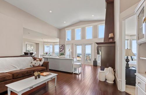 Ladysmith House | Seaview Executive Home