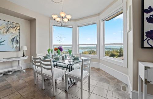 Ladysmith House | Seaview Executive Home