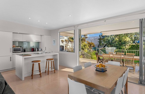 Mangawhai Heads House | Seaview - Mangawhai Heads Holiday Home