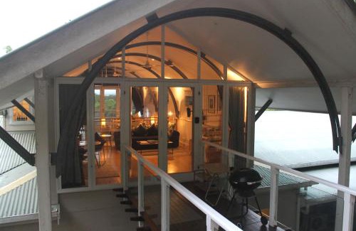 Oak Beach Apartment | SEAVIEWS Oak Beach