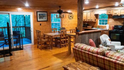 Smithville House | Secluded 3BR 1BA Cabin for Cozy Living