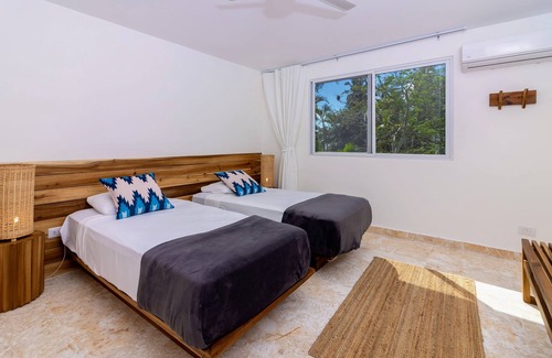 Las Canas Resort | Secluded 50 Guest Group Retreat/Hidden Beach!