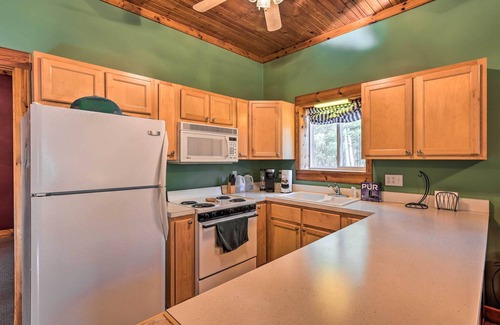 Bear Lake Cottage | Secluded Bear Lake Getaway w/Fire Pit & Porch!