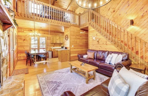 Cherry Log Cabin | Secluded Cherry Log Cabin w/Hot Tub + Swings!