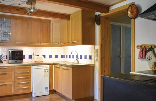 Fagelmara House | Secluded cottage on large plot in the forest.