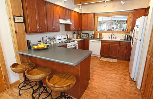 Whitingham House | Secluded, Cozy Cabin on 10 Acres of Woods ~16 mi to Slopes & Pet Friendly!