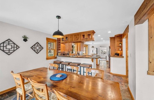 Hangen Ranch And M and B House | Secluded Evergreen home on 3 acres, 10 min to lake, near trails, 3 king beds