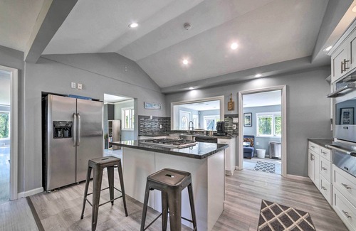 Old Jamestown House | Secluded Florissant Home w/Private Hot Tub!