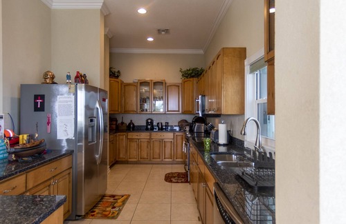 East End Villa | Secluded Waterfront Single Family Villa with Private Pool – 3,000 Sq of Luxury