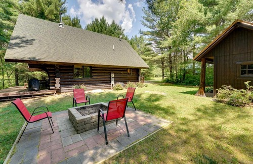 Paris House | Secluded Log Cabin in NW Michigan Hot Tub and Deck