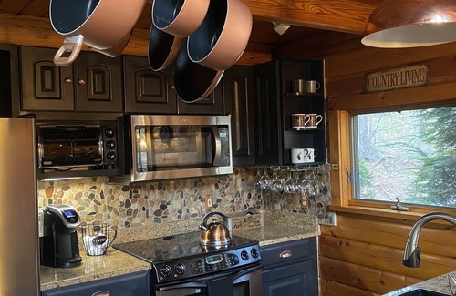 Stamford Cabin | Secluded Log Cabin in Catskills with jacuzzi and mountain/lake view