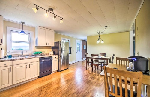 Morrisville House | Secluded Mountainside Home about 13 Mi to Skiing!
