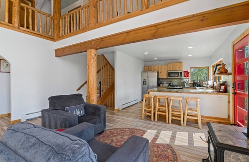 Purgatory House | Secluded Mtn home near Purgatory, Hot Tub, 360 degree Views! Dogs Welcome!