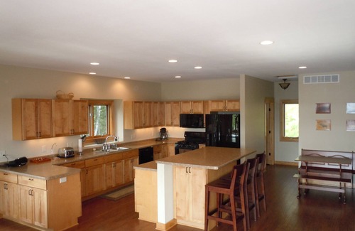 Pickerel House | Secluded Northwoods Lake House Retreat Near Nicolet National Forest