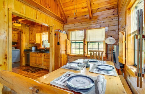 Oakland Cabin | Secluded Oakland Cabin w/Private Yard!