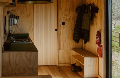 Newcastle-Under-Lyme Cabin | Secluded Off-Grid Woodland Hideaway with Scenic Trails