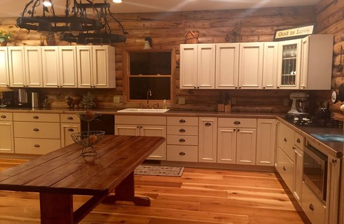 Cambridge Cabin | Secluded, Private 5000 Square Foot Luxury Lodge Located On 20 Wooded Acres.
