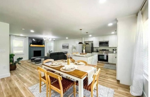 Zebulon House | Secluded ranch with big yard in Zebulon