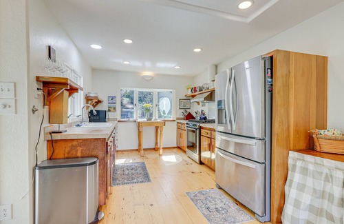 Duncans Mills House | Secluded Russian River retreat: nature & privacy in pastoral Duncans Mills.