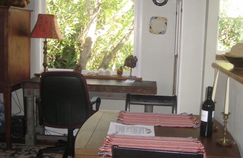 Oak Park Cottage | Secluded Treetop Getaway