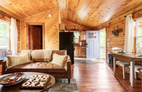 Carbon Hill Cabin | Secluded Wooded Cabin Near The Hocking Hills