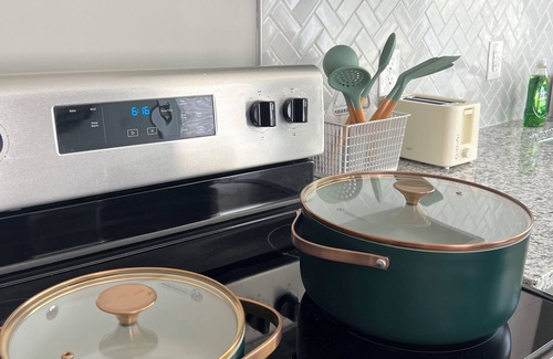 High Point Apartment | Second-floor charming 2-bedroom apartment in High Point
