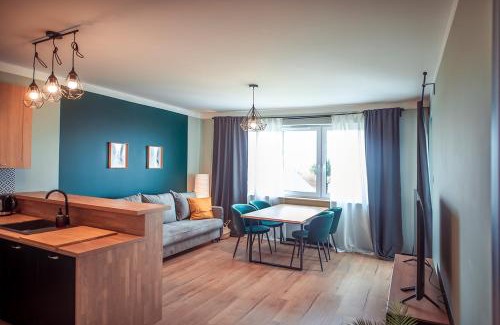 Lubawa Apartment | SECOND HOME Lubawa - 3 pokoje, 5 łóżek, Netflix i Max, parking, winda